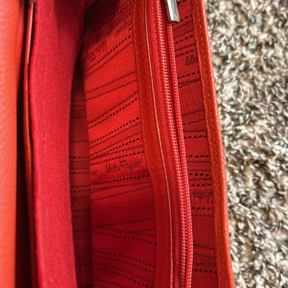 Gorgeous Red Salvatore Ferragamo Wallet - Picture 5 of 11